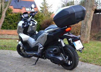Prodám skútr Honda ADV-350, 129.900,-Kč - 3