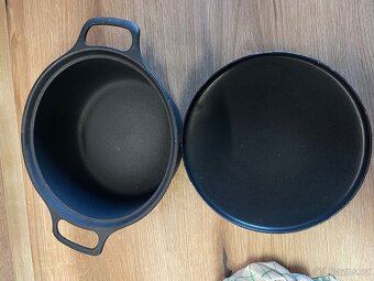 Hrnec litina 20" - 3