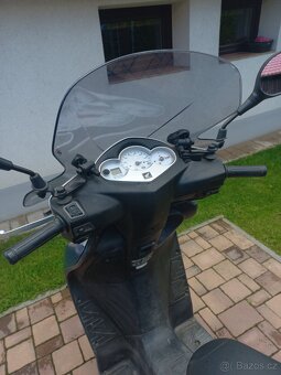Honda Dylan 150 - 3