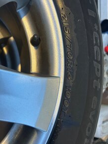 Hyundai IX35 215/70R16 - 3