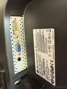 LG Flatron IPS231P-BN (23") - 3