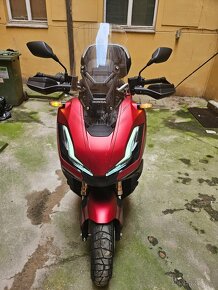 Prodám skútr Honda ADV 350 - 3