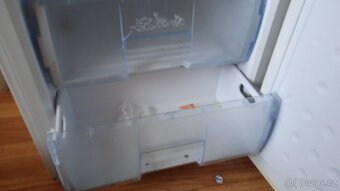Lednice s mrazákem Beko - 3