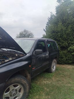 Na náhradní díly nebo do lesa - 3