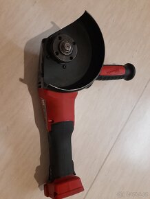 Aku uhlova bruska Milwaukee - 3