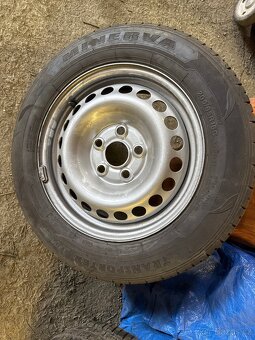 kola VW Transporter T5/T6 - 3