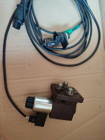 Argo Hytos směrový regulační ventil 4 čestný - 3