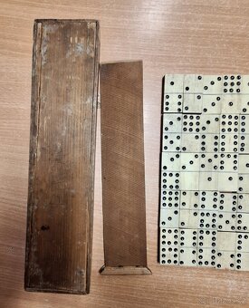 Domino starožitné - 3