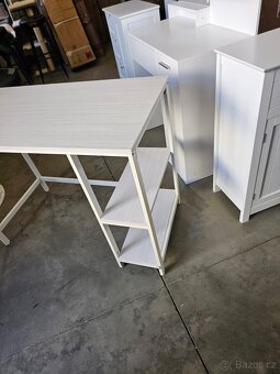 Nový psací stůl... - 3