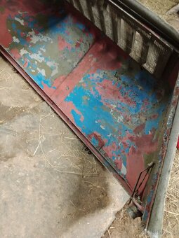 Kapota Praga V3S - 3