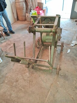 Cirkulárka /kolébkou pila. - 3