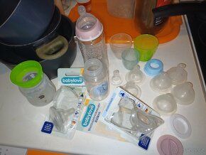 Lahvičky a dudlíky atd. - 3