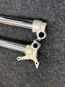 Přední tlumiče KTM - 3