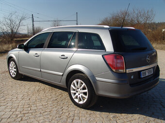 Opel Astra H combi 1.6i 16V 77KW - 3