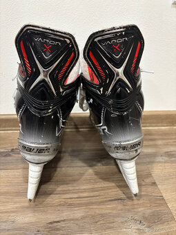 BRUSLE BAUER VAPOR X3.7 , VEL. 39 / 5,5EE - 3