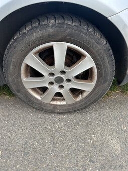 Prodám zimní kola 205/55 r16 - 3