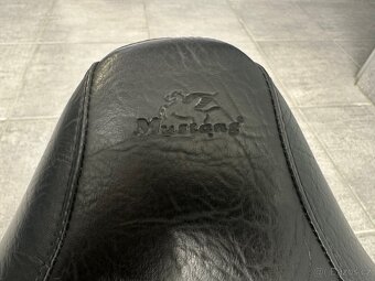 Sedlo Mustang na Harley Davidson Softail EVO - 3