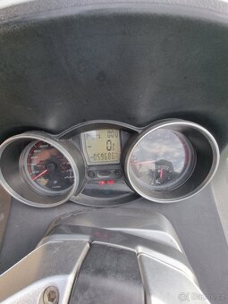 Gilera Gp800 - 3