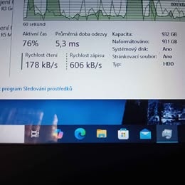 Notebook Lenovo – AMD A4 / 8 GB RAM / 1 TB HDD / 4 GB grafik - 3