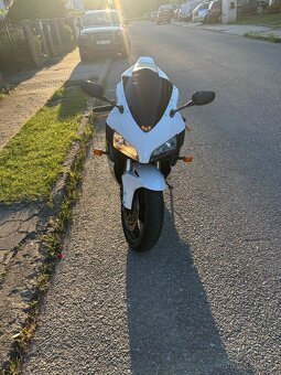 Honda CBR 1000RR 2004 - 3