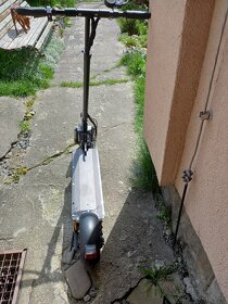Elektrická koloběžka nová baterie cena 11000kč - 3
