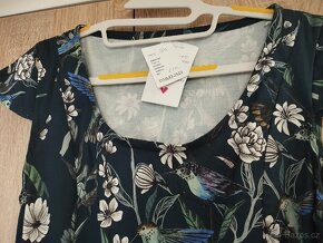 Půlkolové bavlněné šaty Kolibříci Dmania - 3