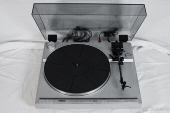 gramofon Yamaha P 320 - 3