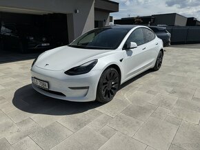 Tesla model 3 performance - 3