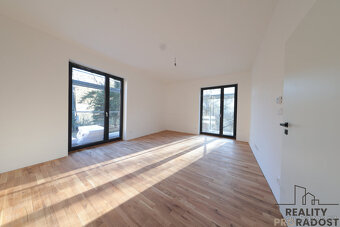 Prodej bytu 2 + kk 50 m2 - 3
