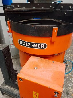 Vibrační řadič hřebíků do pneumatické sponkovačky Holz Her - 3