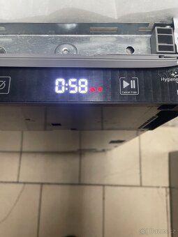 Nepoužitá myčka Beko BDIN36535 - 3