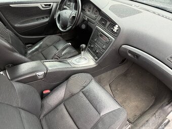 Volvo V70 2,4 D5 136kw ,Tažné,pravidelný servis,velmi pěkný - 3