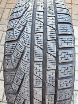 Zimní pneu Pirelli SOTTOZERO Serie II 235/50 R19 - 3