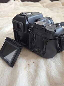 FujiFilm FinePix S9500 - 3