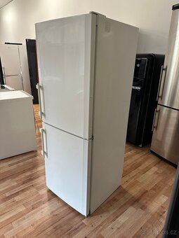Lednice s mrazákem Liebherr (133) - 3
