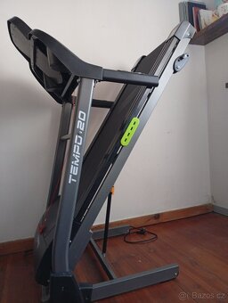 Prodám běžecký pás HouseFit tempo 20 - 3