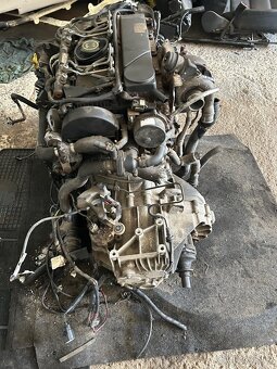 Prodám kompletní motor Ford Mondeo 2.2 TDCi 114kw - 3