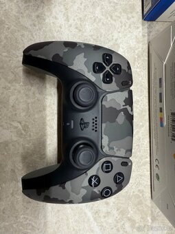Ovladač PlayStation 5 DualSense a nabíjecí stanice - 3