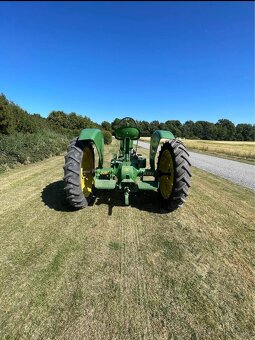 TraktorJohn Deere B 1940 - 3