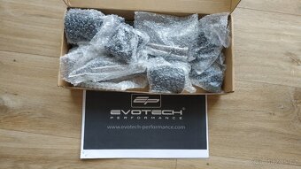 Ducati Monster 937 padáky Evotech - 3