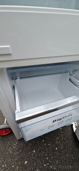 Vestavná lednice Bosch KIS86AF30 – perfektní stav - 3
