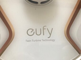 Eufy RoboVac X8 Hybrid – plně funkční, s novou baterií - 3