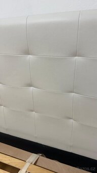 Manželská postel 180x200 cm s rošty - XXXlutz - 3