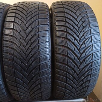 Semperit 225/45 R19 96V 8mm - 3