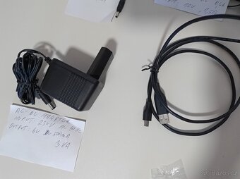 Různé kabely, nabíječky, sluchátka NOKIA nová... - 3