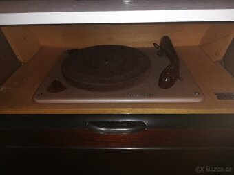 Gramofonová skříň - 3