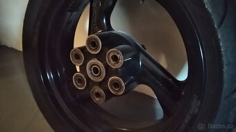 Ducati SS 900 - zadní kolo - 3