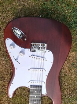 Dvanáctistrunná el. kytara GW DC12 - 3