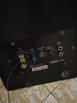 AXTON AXB20A výkonný aktivní subwoofer - 3