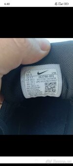 Nike Air Zoom - 3